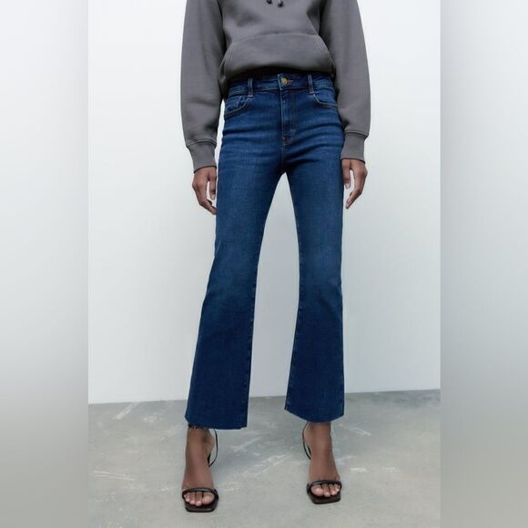 Zara High Rise Flared Jeans New - Picture 5 of 11